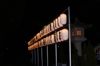 I â€œciocinâ€, lampade di carta che ricordano i nomi dei finanziatori del tempio