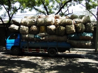 PiÃ¹ carico di prima, invece, si poteva... con un camion