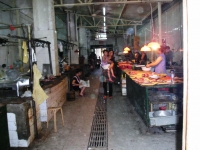 Tra i banchi del mercato