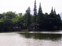 Guilin, altri giardini sul lago