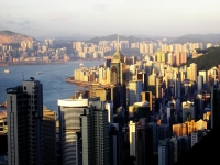 Il tramonto su Hong Kong
