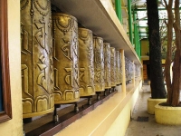 Esterno del tempio buddista a McLeod Ganj